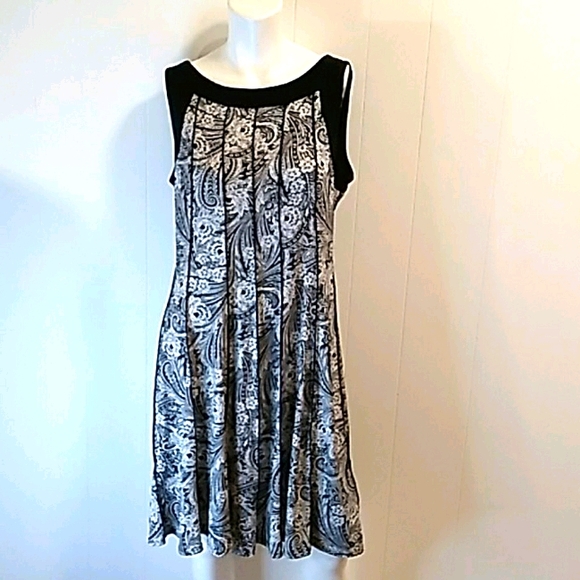 Perceptions Dresses & Skirts - Perceptions Black/White Sleeveless Dress. Size 14